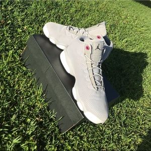 Jordan’s Horizon Los GG Woman’s size 6